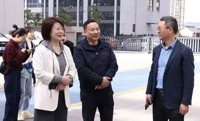 Warmly welcome the leaders of Wenzhou Secondary Preschool Normal School to visit and guide HUADONG Amusement